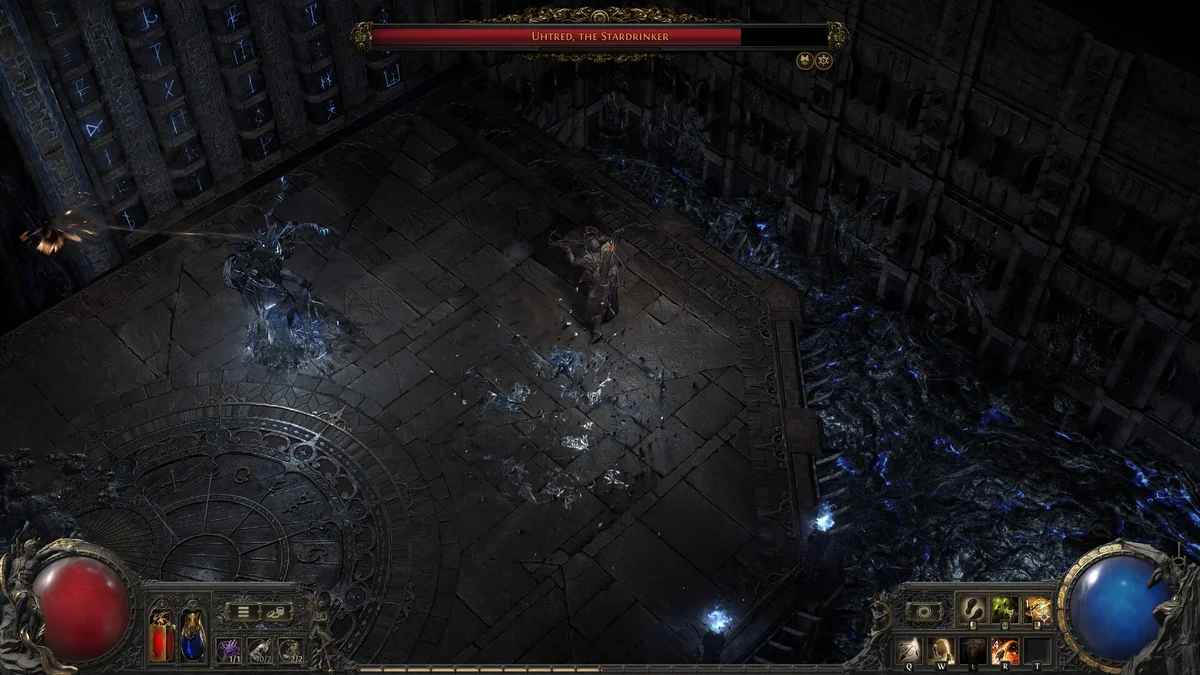 การต่อสู้กับบอส Uhtred The Stardrinker ในห้องโถงหินสลักอักษรรูนโบราณในเกม Path of Exile 2